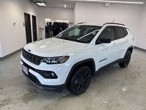 New 2026 Jeep Compass Latitude AWD/4WD image 3