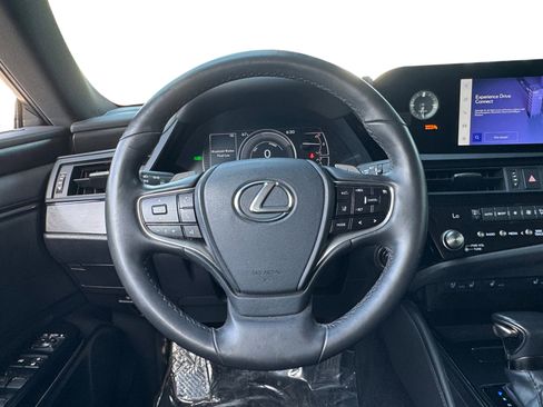 Used 2024 Lexus ES 300h w/ Premium Package FWD image 12