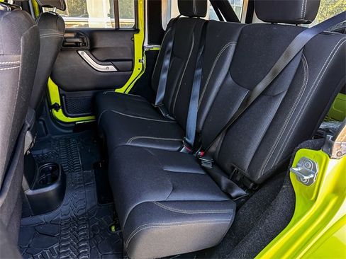 Used 2016 Jeep Wrangler Unlimited Sahara w/ Connectivity Group image 23