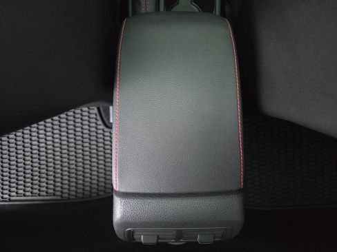 Used 2018 Volkswagen GTI Autobahn image 27