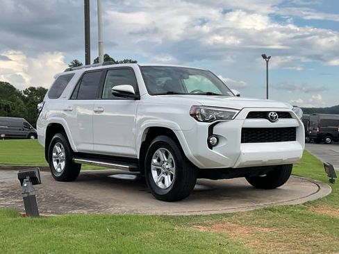 Used 2019 Toyota 4Runner SR5 Premium RWD image 9