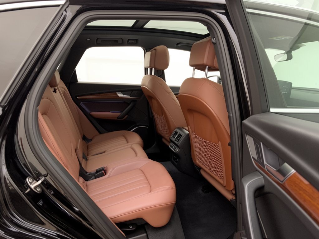 Certified 2023 Audi Q5 2.0T Premium w/ Convenience Package AWD/4WD image 29