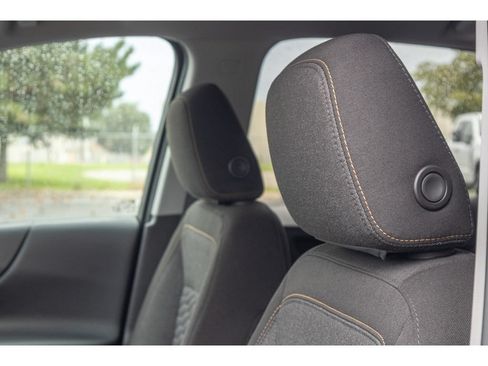Used 2020 Chevrolet Equinox LT AWD/4WD image 17