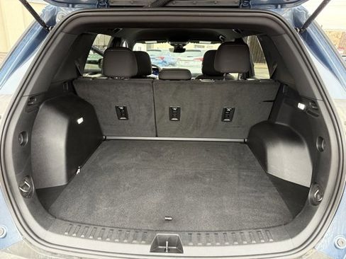 Used 2025 Chevrolet Equinox LT w/ Safety and Technology Package image 16