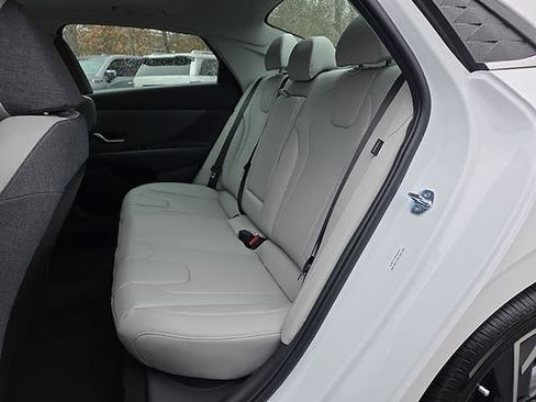 New 2026 Hyundai Elantra Limited image 24