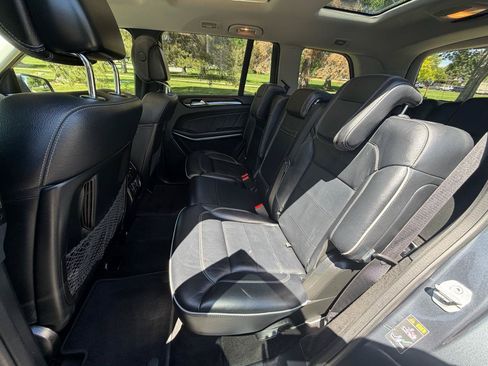 Used 2013 Mercedes-Benz GL 550 4MATIC image 14