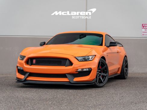 Used 2020 Ford Mustang Shelby GT350R w/ GT350R Equipment Group 920A image 2
