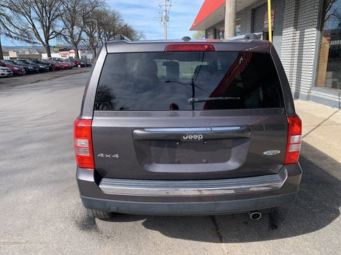 Used 2017 Jeep Patriot High Altitude AWD/4WD image 4