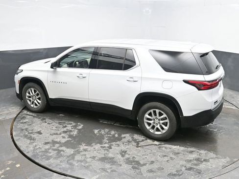Used 2023 Chevrolet Traverse LS image 27