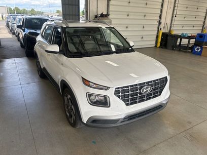 Used 2025 Hyundai Venue SEL