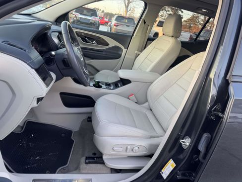 Used 2022 GMC Terrain Denali w/ Denali Premium Package image 13