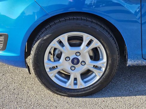 Used 2016 Ford Fiesta SE image 9