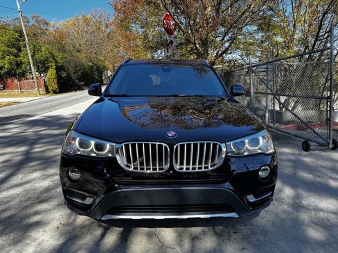 Used 2017 BMW X3 sDrive28i w/ Premium Package image 2