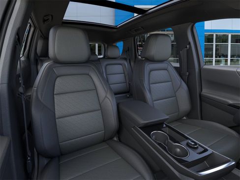 New 2026 Chevrolet Equinox LT w/ Convenience Package II image 16