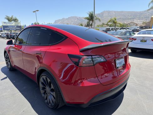 Used 2022 Tesla Model Y Performance AWD/4WD image 6