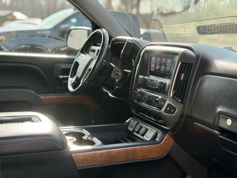 Used 2017 Chevrolet Silverado 1500 LTZ w/ Sport Package image 44