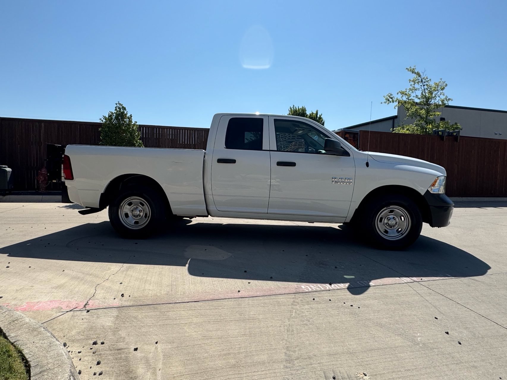 Used 2018 RAM 1500 Tradesman RWD image 2