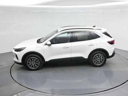 New 2025 Ford Escape Base w/ PHEV Premium Package image 46