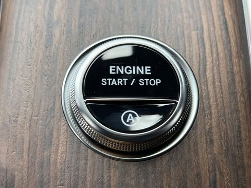 Certified 2025 Mercedes-Benz GLC 300 4MATIC image 31