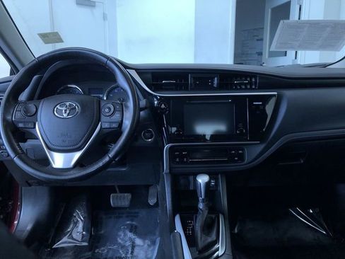 Certified 2017 Toyota Corolla SE 50th Anniversary image 19