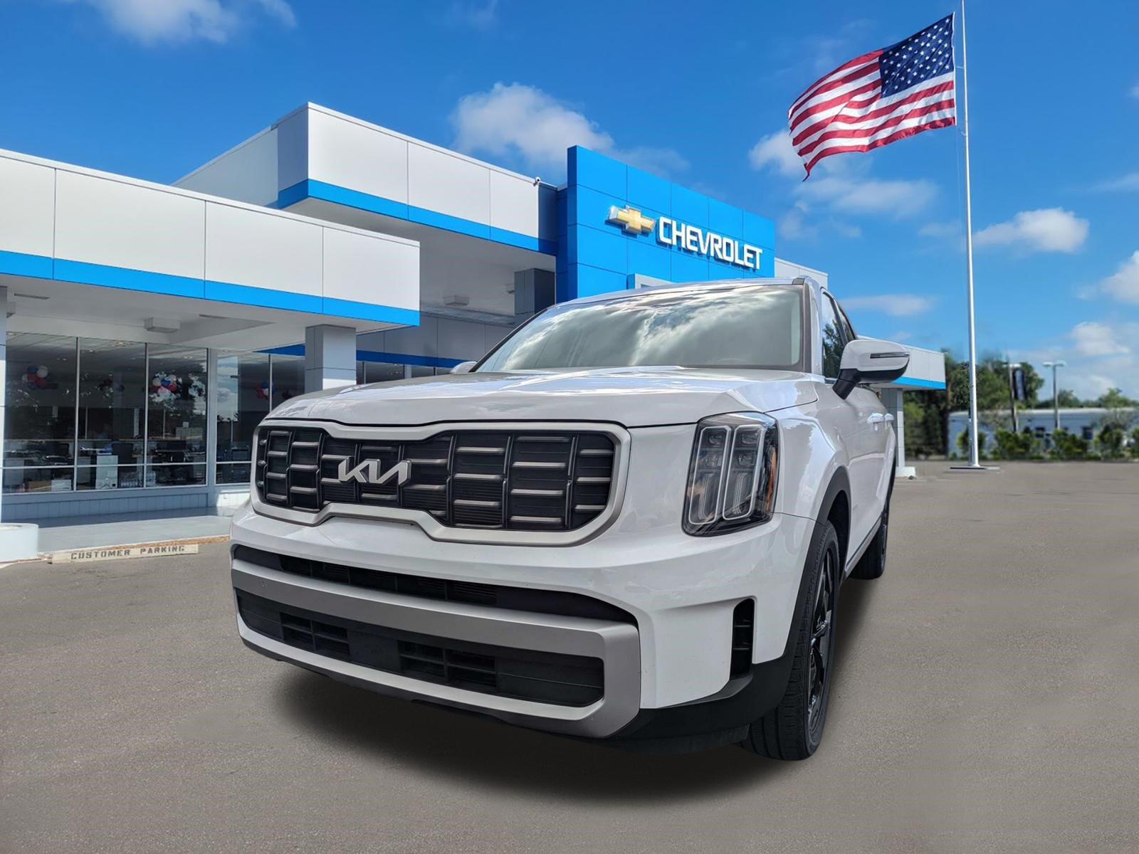 Used 2025 Kia Telluride S FWD image 7