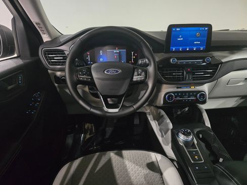 New 2025 Ford Escape Active w/ Cold Weather Package image 17