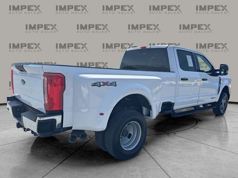 Used 2023 Ford F350 XLT image 5