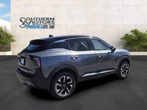 Used 2025 Nissan Kicks SR AWD/4WD image 32