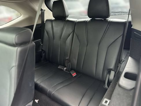 Used 2023 Acura MDX SH-AWD w/ Technology Package image 26
