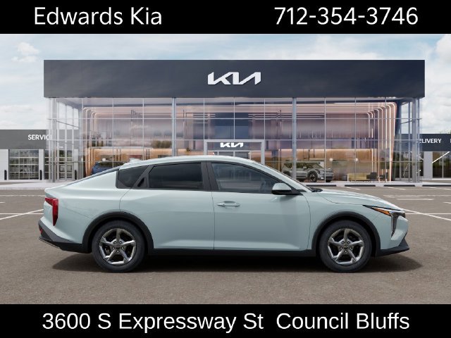 New 2026 Kia K4 FWD image 8