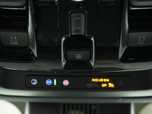 New 2026 GMC Yukon XL AT4 w/ AT4 Premium Plus Package AWD/4WD image 49