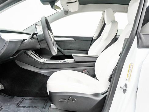 Used 2024 Tesla Model Y Long Range image 34