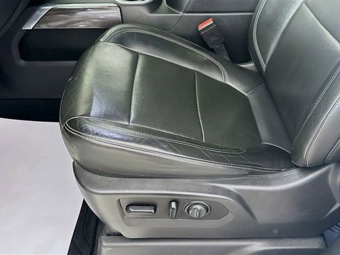 Used 2020 Chevrolet Silverado 2500 LTZ w/ Technology Package image 21