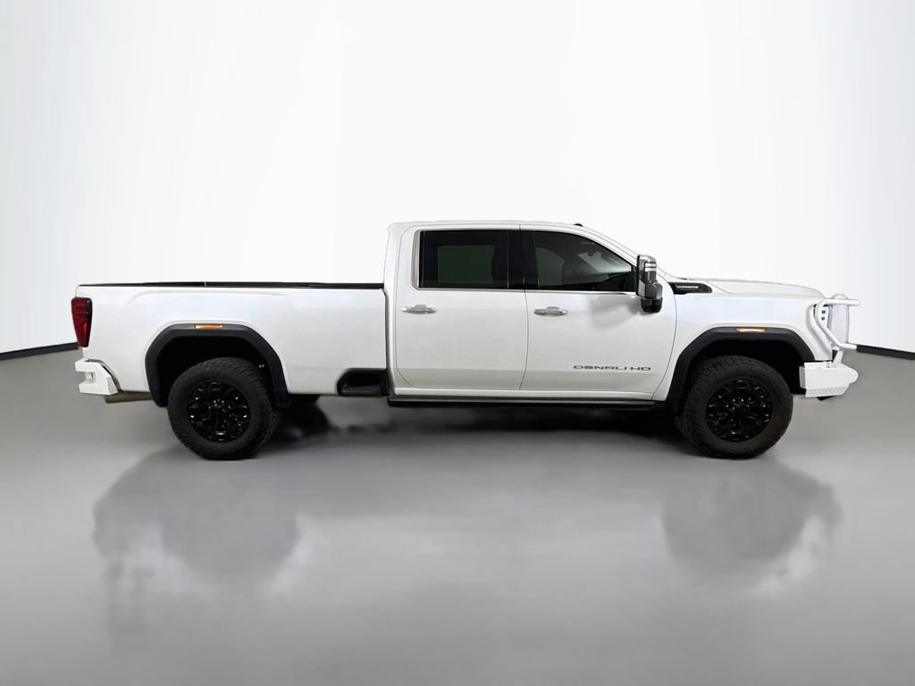 Used 2024 GMC Sierra 3500 Denali Ultimate AWD/4WD image 8