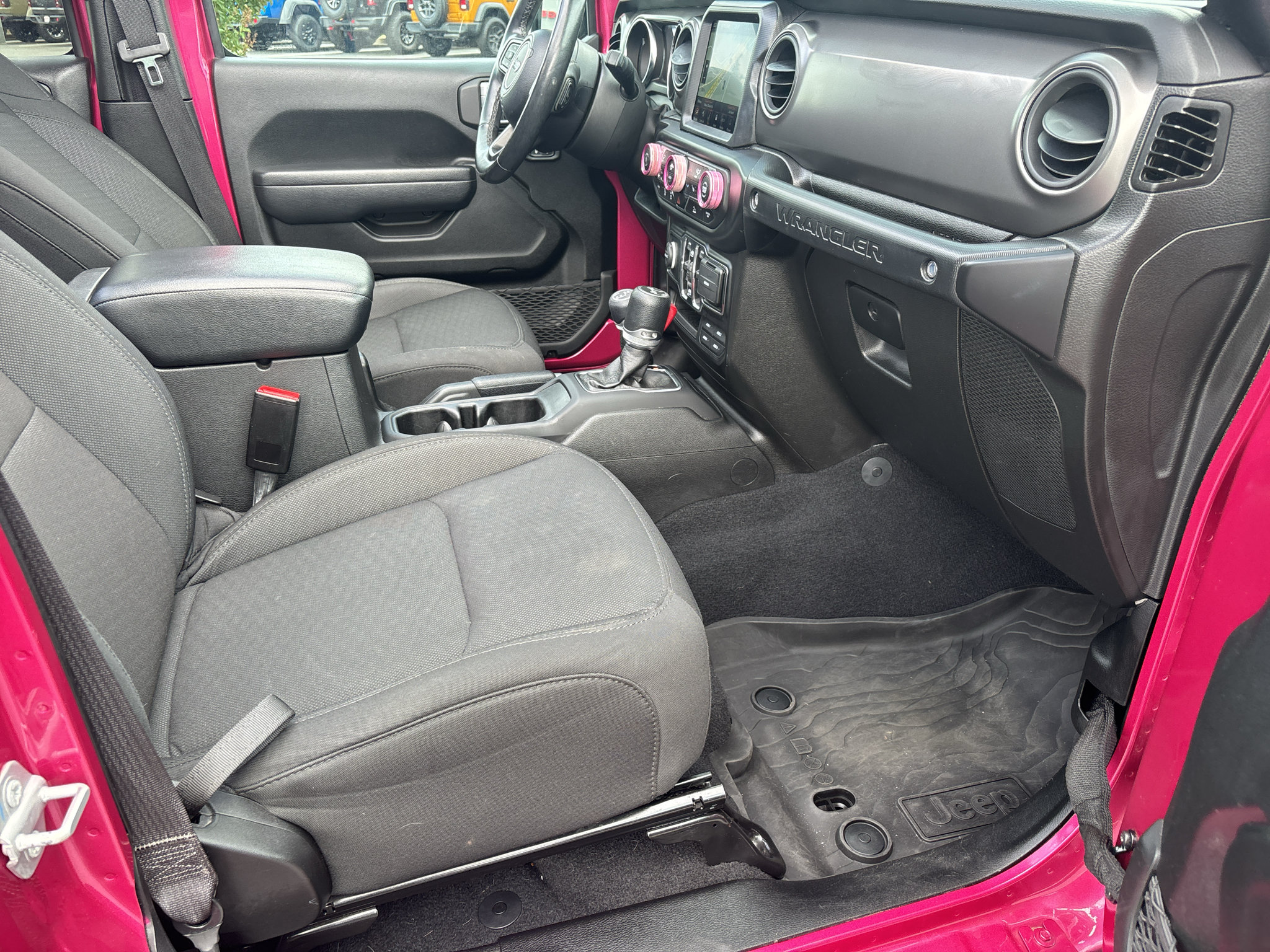 Used 2022 Jeep Wrangler Unlimited Sport AWD/4WD image 21