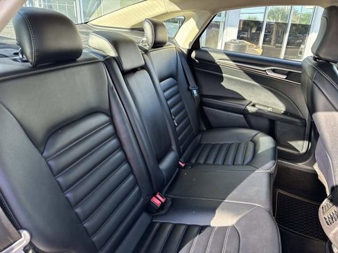 Used 2020 Ford Fusion SEL image 10