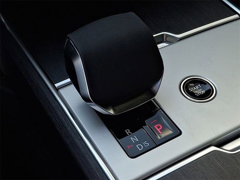 New 2025 Land Rover Range Rover SE image 16