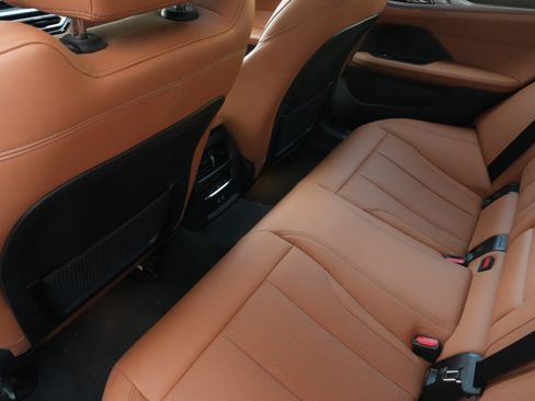 Used 2023 BMW i4 eDrive35 RWD image 37