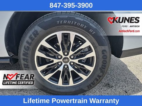 Certified 2025 Ford Expedition Platinum AWD/4WD image 14