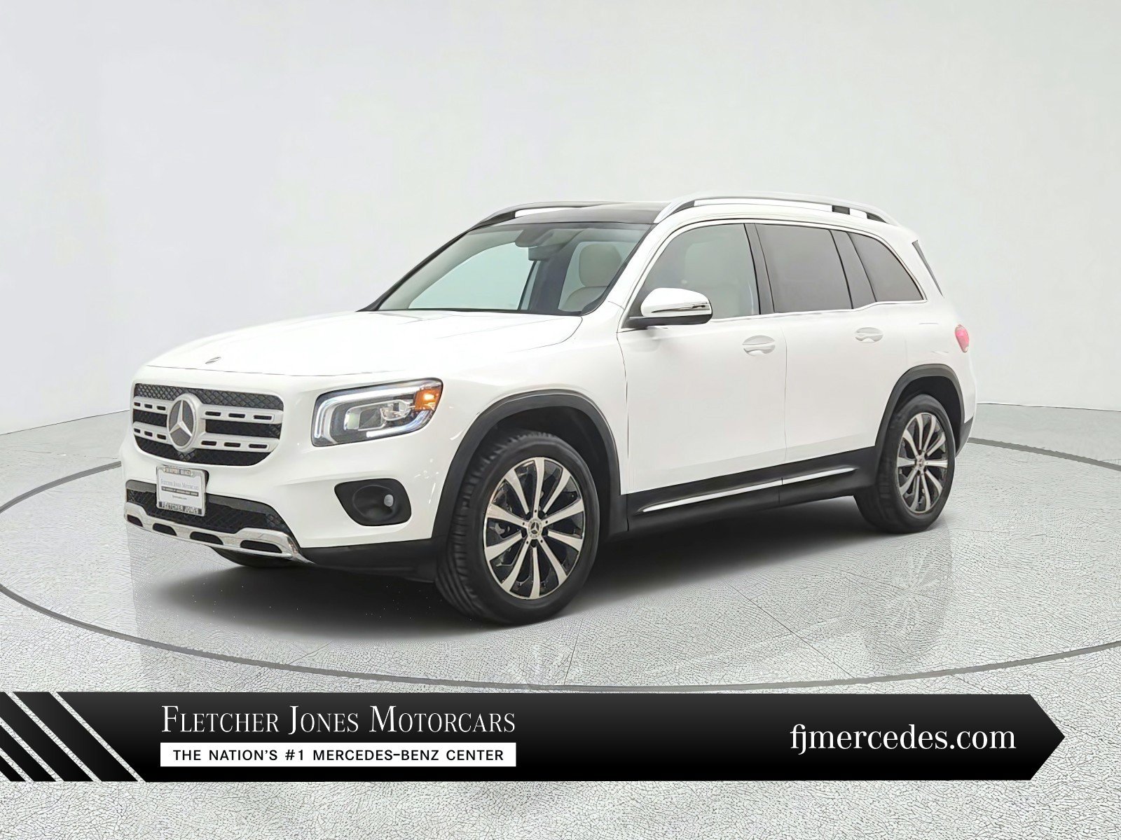 Used 2023 Mercedes-Benz GLB 250 image 1