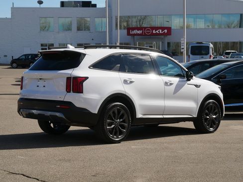 Certified 2023 Kia Sorento SX Prestige image 7