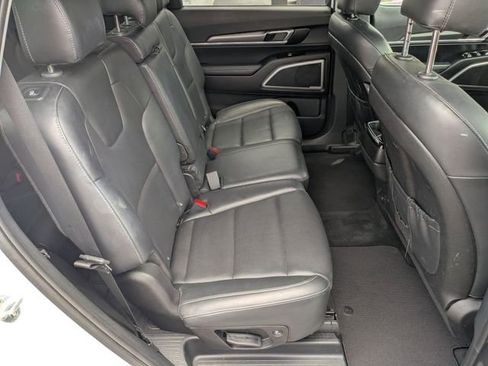 Used 2020 Kia Telluride LX FWD image 28