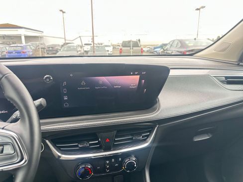 Used 2025 Buick Encore GX Preferred image 21