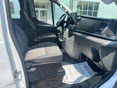 Used 2024 Ford Transit 350 XLT RWD image 11
