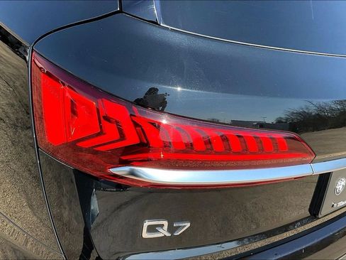 Used 2023 Audi Q7 3.0T Premium Plus image 23