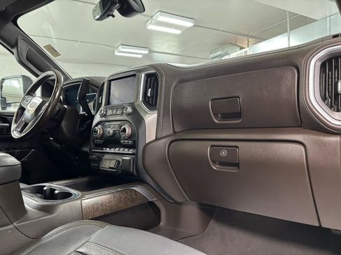 Used 2021 GMC Sierra 3500 Denali w/ Denali Ultimate Package AWD/4WD image 16
