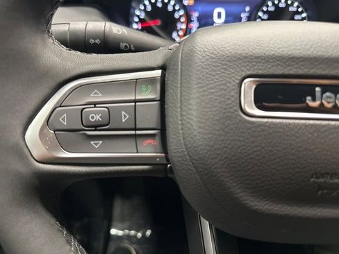 New 2025 Jeep Compass Limited w/ Sun & Sound Group image 17