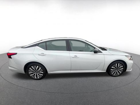 Used 2026 Nissan Altima 2.5 SV FWD image 15