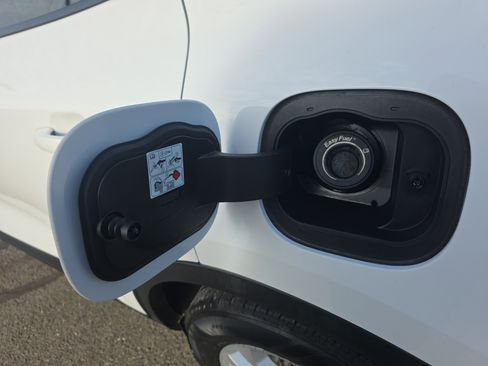 Certified 2022 Ford Escape SE w/ Cold Weather Package image 14