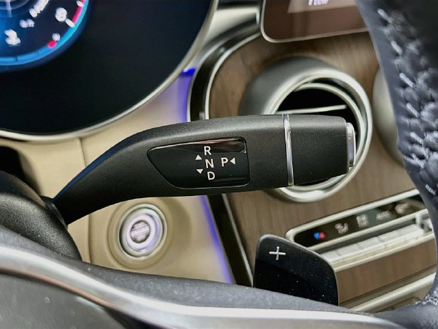 Used 2022 Mercedes-Benz GLC 300 4MATIC image 21